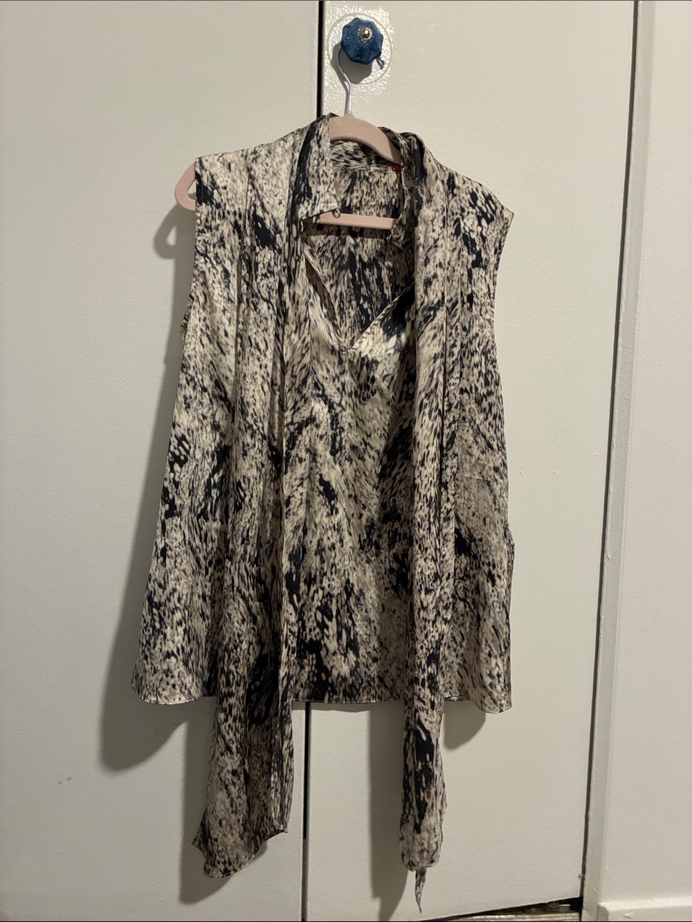 Vince Camuto Black & White Sleeveless Drape Tunic